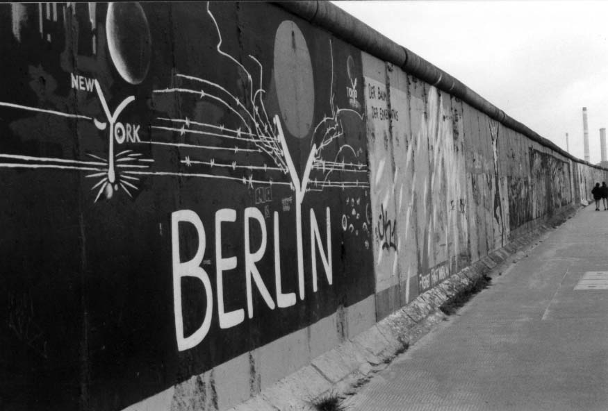 http://www.keithv.com/blog/photo/scans/berlin_wall1.jpg