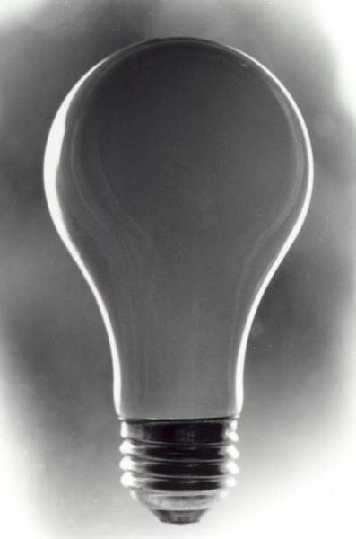 gal/bw101/light_bulb.jpg