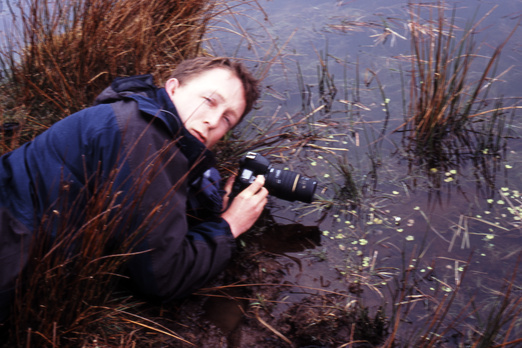 gal/devon/jamie_on_pond_shore.jpg