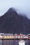 gal/keb_lofoten/_thb_boat_in_harbor.jpg