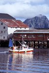 gal/keb_lofoten/_thb_fishing_boat_mountain.jpg