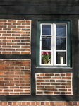 gal/windows2/_thb_german_window_flowers.jpg